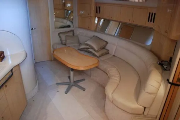Slide: The Image of Sea Ray *41 Sundancer* 2000 - 1