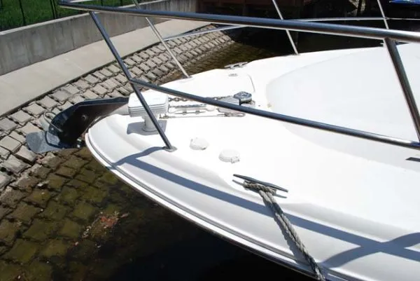 Slide: The Image of Sea Ray *41 Sundancer* 2000 - 6