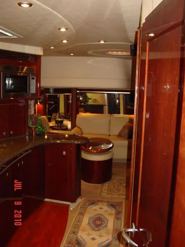 Slide: The Image of Sea Ray *52 Sundancer* 2007 - 2
