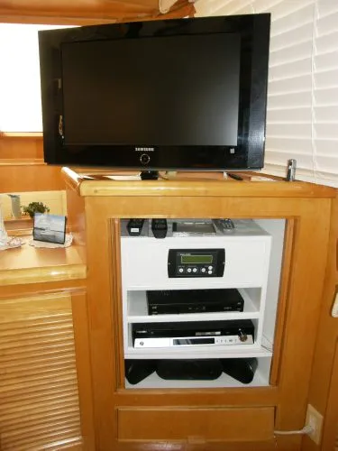 Slide: The Image of Novatec Embassy Sundeck Cruiser 1992 - 5