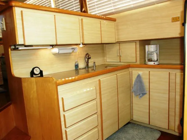 Slide: The Image of Novatec Embassy Sundeck Cruiser 1992 - 8