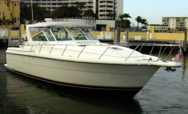 Slide: The Image of Tiara Mid-cabin 1995 - 11