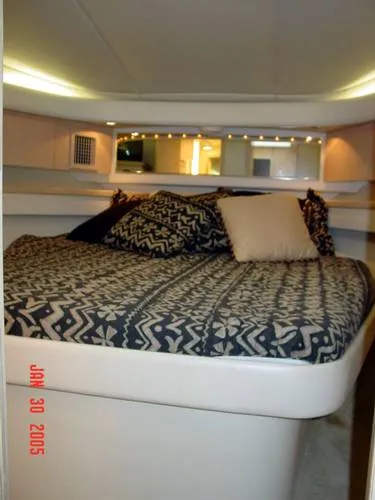 Slide: The Image of Tiara Mid-cabin 1995 - 3