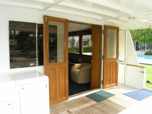 Slide: The Image of Alaskan Pilothouse 2004 - 2