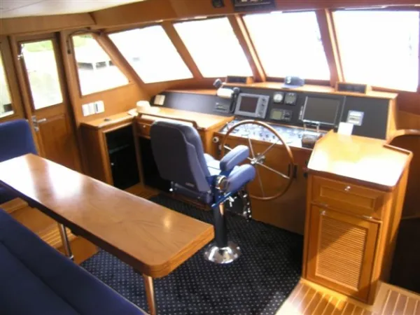 Slide: The Image of Alaskan Pilothouse 2004 - 7