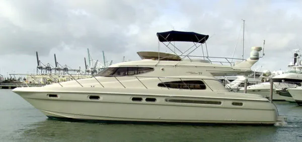 Slide: The Image of Sealine T51 MY 1999 - 0