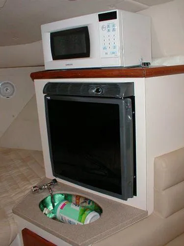 Slide: The Image of Pursuit 3070 Open Fisherman 2004 - 4