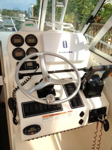 Slide: The Image of Pursuit 3070 Open Fisherman 2004 - 5