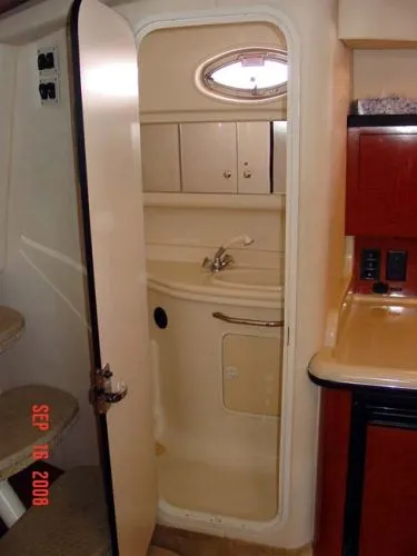 Slide: The Image of Sea Ray *340 Sundancer* 2004 - 5