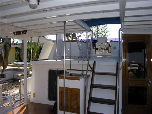 Slide: The Image of DeFever "Stabilized" Awlgripped Cruiser 1983 - 6