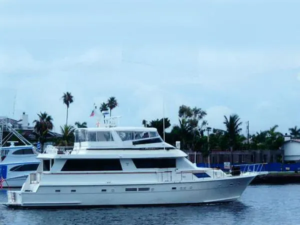 Slide: The Image of Hatteras 70 CMY 1989 - 0