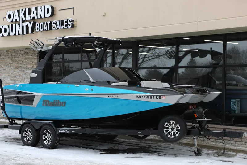 The Image of 2017 Malibu Wakesetter 22 MXZ boat displayed at Oakland County Boat Sales. - 0