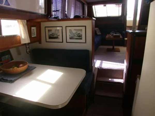 Slide: The Image of Tollycraft 44 Cockpit MY 1989 - 9