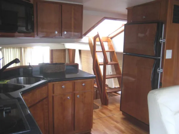Slide: The Image of Navigator 57 Flybridge Cruiser 2003 - 5