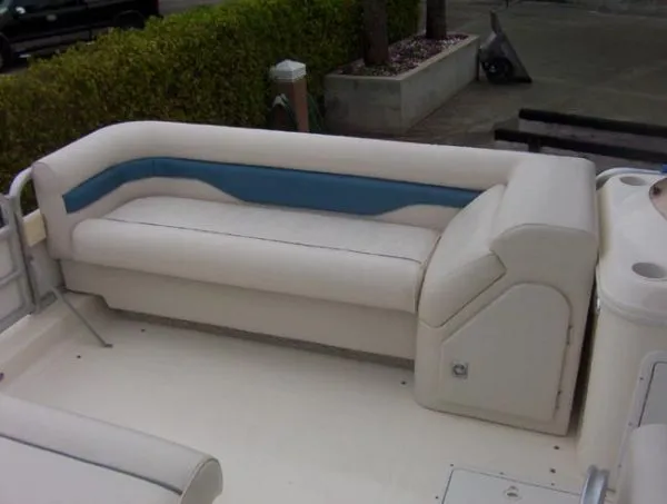 Slide: The Image of Hurricane 196RE Deck Boat 2007 - 1