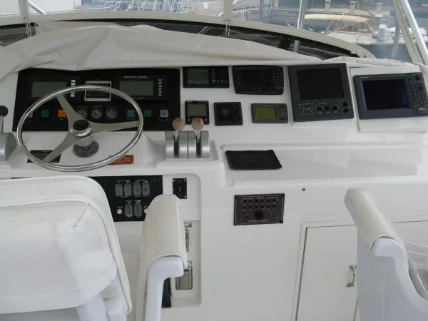 Slide: The Image of Hatteras Convertible 1998 - 10