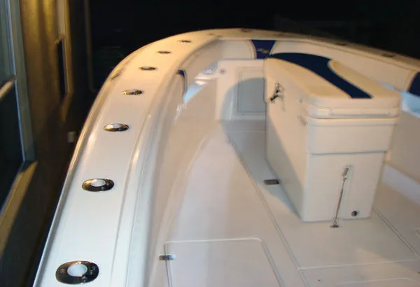 Slide: The Image of SeaVee 320B 2006 - 1