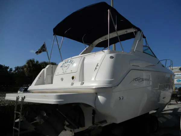 Slide: The Image of Monterey Cabin Express Cruiser 2000 - 9