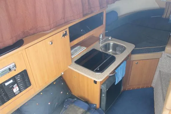 Slide: The Image of Bayliner 246 Discovery Cruiser 2008 - 6
