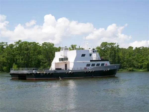 Slide: The Image of Alumaship Inc. Pilothouse 1974 - 4