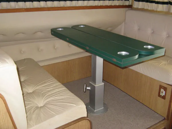 Slide: The Image of Bertram *Flybridge Sportfish* 1986 - 2
