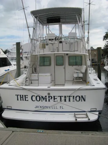 Slide: The Image of Bertram *Flybridge Sportfish* 1986 - 9