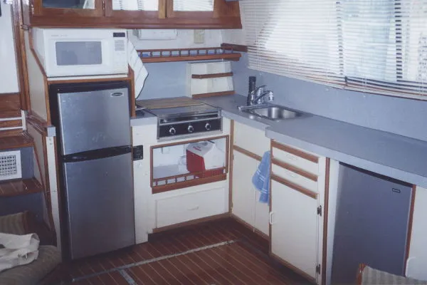 Slide: The Image of Trojan *36 Tri Cabin* 1980 - 6