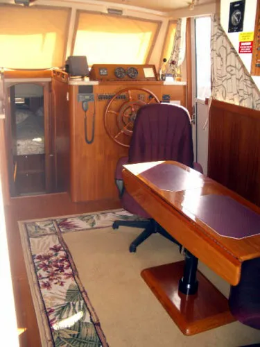 Slide: The Image of Mainship 2001 - 1