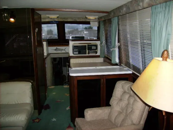 Slide: The Image of Hatteras *60 Convertible* 1985 - 7