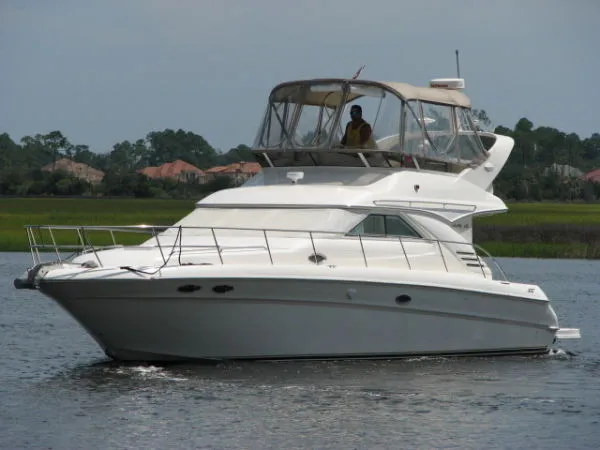 Slide: The Image of Sea Ray 400 Sedan Bridge 1999 - 1