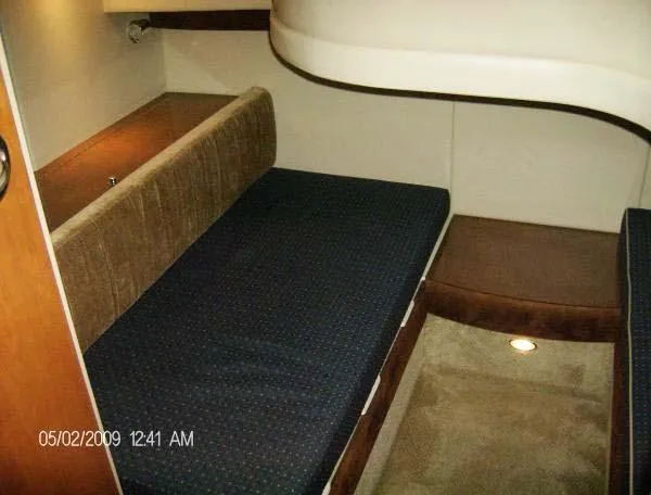 Slide: The Image of Meridian 341 Flybridge Cruiser 2006 - 6