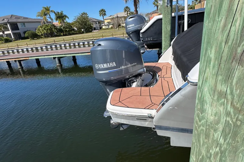 Slide: The Image of Fusion MS-UD650 stereo system on 2016 Regal 23 OBX boat dashboard. - 15