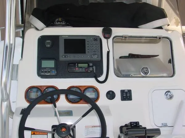 Slide: The Image of Century 3200 Center Console 2002 - 6