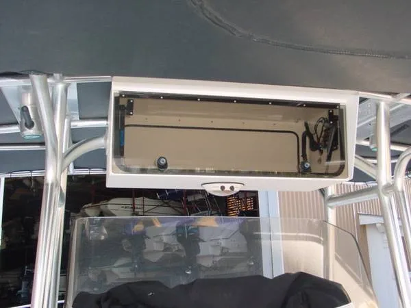 Slide: The Image of Century 3200 Center Console 2002 - 7
