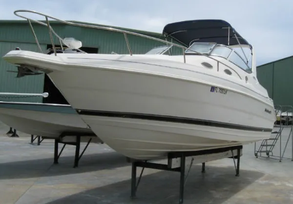 Slide: The Image of Wellcraft 2600 Martinique 2000 - 0