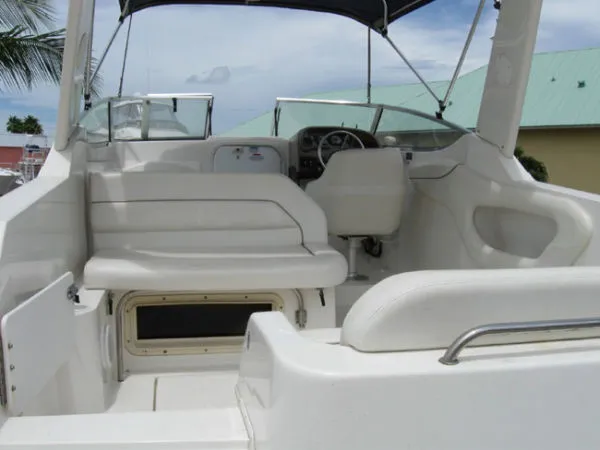 Slide: The Image of Wellcraft 2600 Martinique 2000 - 8