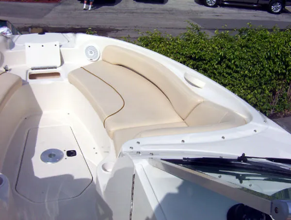 Slide: The Image of Sea Ray SunDeck 2001 - 1
