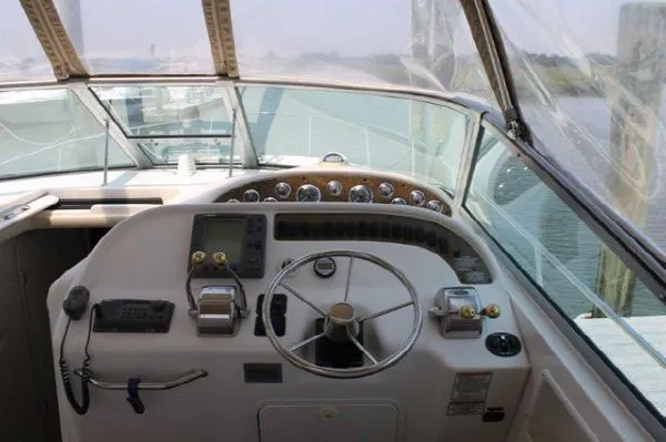 Slide: The Image of Sea Ray 310 Sundancer 2001 - 11