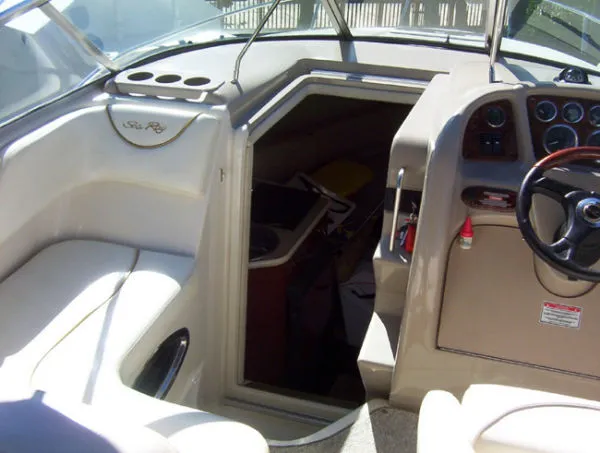 Slide: The Image of Sea Ray 240 Sundancer 2003 - 8