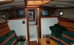 Slide: The Image of Scout Custom Yachts, Ltd. Scout 30 1986 - 1