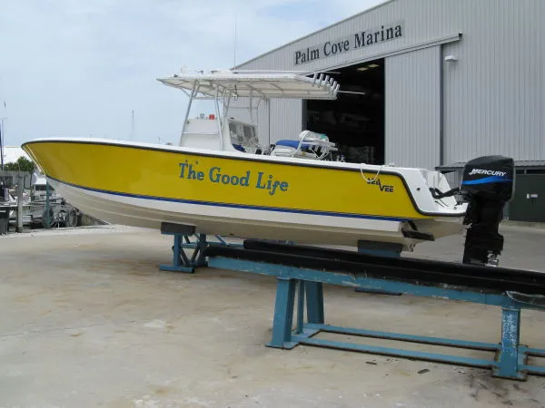 Slide: The Image of SeaVee Center Console 2001 - 0