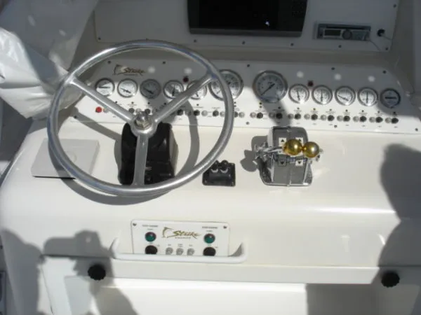 Slide: The Image of Strike Center Console 2000 - 7