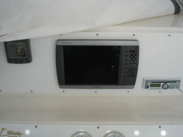 Slide: The Image of Strike Center Console 2000 - 9