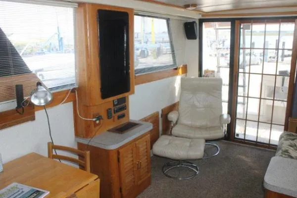 Slide: The Image of Mainship Nantucket 1988 - 7