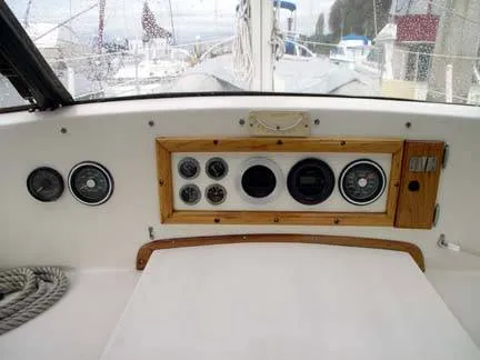 Slide: The Image of Bristol Motorsailer TC 440 1975 - 6