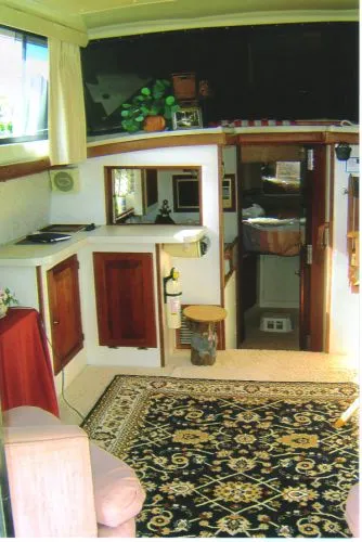 Slide: The Image of Mainship 34 1980 - 2
