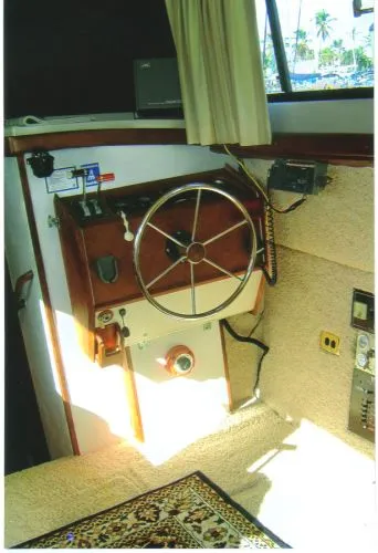 Slide: The Image of Mainship 34 1980 - 5
