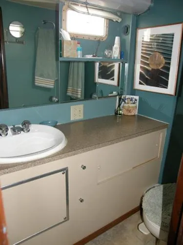 Slide: The Image of Hatteras 53 Aft Cabin Motor Yacht 1973 - 10