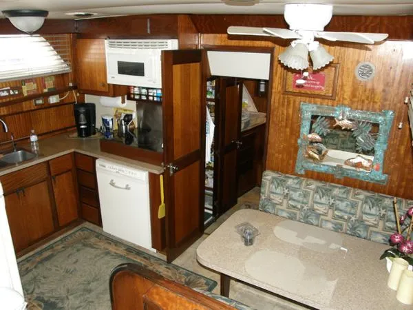 Slide: The Image of Hatteras 53 Aft Cabin Motor Yacht 1973 - 3
