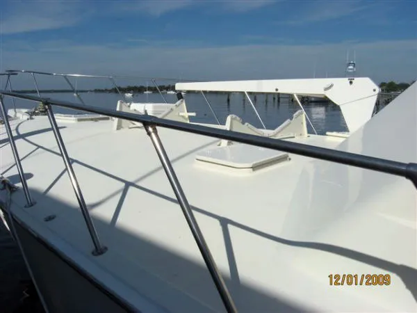 Slide: The Image of Hatteras *65 Convertible* 1989 - 10